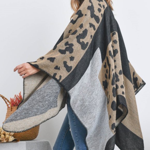 Women's Open Front Leopard Print Ruana Wrap Kimono - Picture 4 of 11